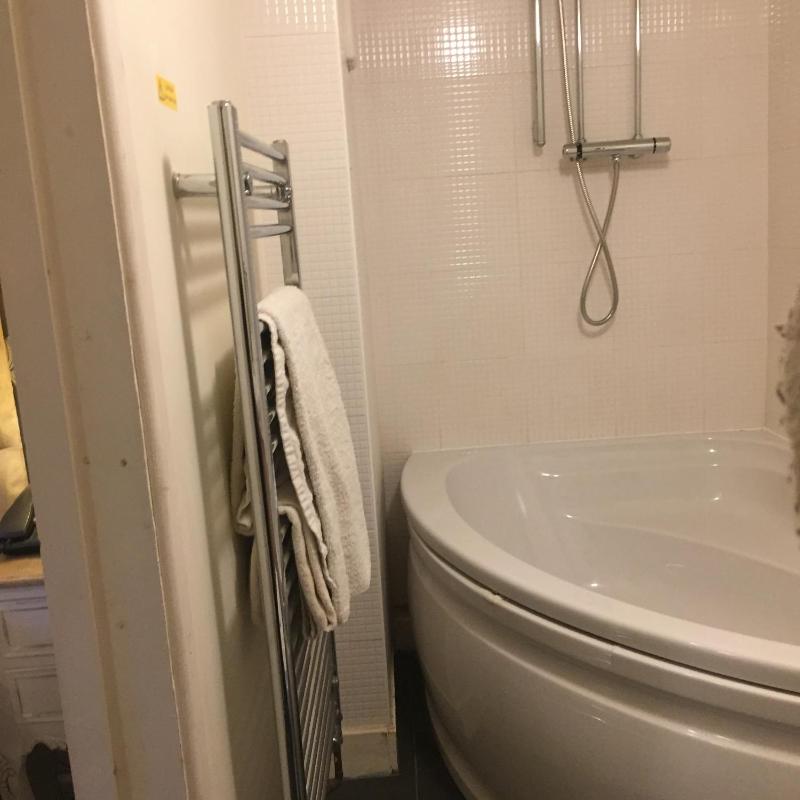 Single Room image 2