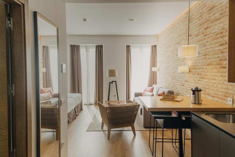 Standard Studio image 3