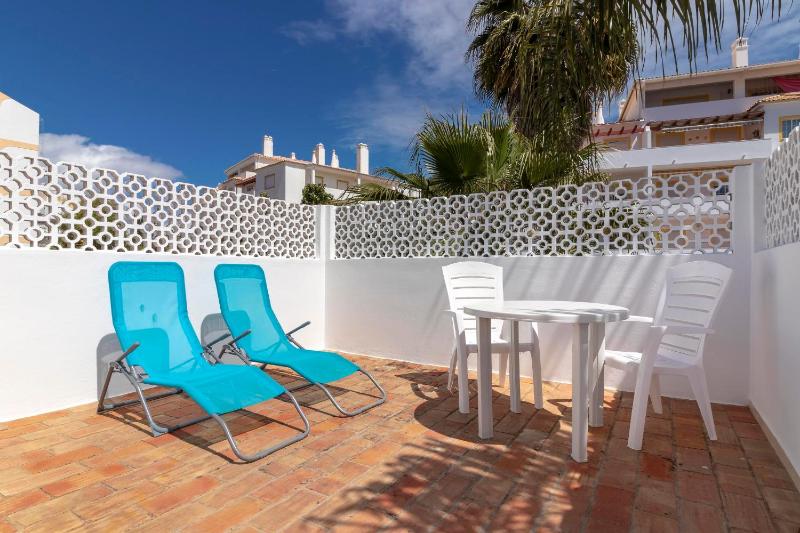 Villa Oasis Hidden Gem Heart of Village Pool Courtyard - image 32
