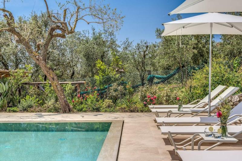 Villa Mediterranea with Heated Pool Walking Distance from Town by Feeling Italy - image 1