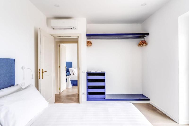 Villa Mediterranea with Heated Pool Walking Distance from Town by Feeling Italy - image 10