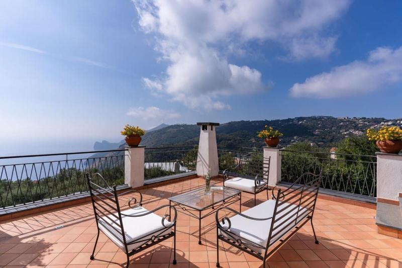 Villa Chez Piè Panoramic Views Pool and Guest Services - image 24