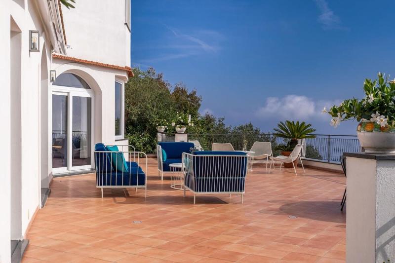 Villa Chez Piè Panoramic Views Pool and Guest Services - image 9
