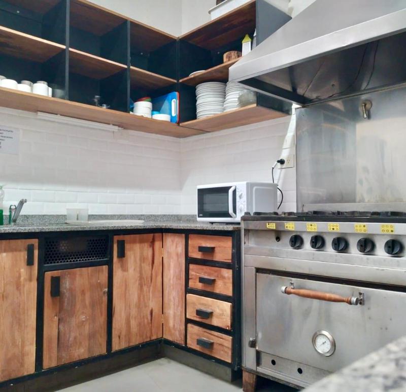 Sabatico Travelers Hostel & Guesthouse - image 6