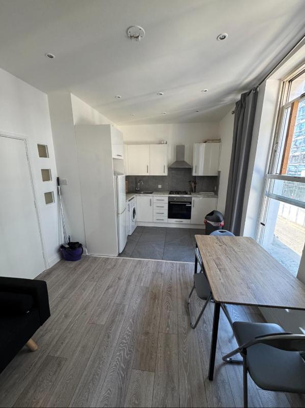 Two-Bedroom Standard Apartment image 4