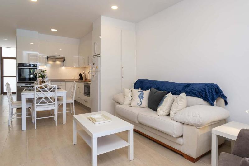 Santa Amalia 1 - Three Bed - image 13