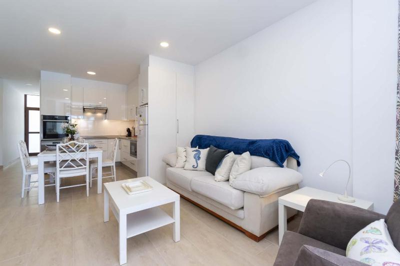 Santa Amalia 1 - Three Bed - image 6