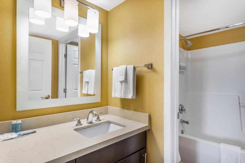 MainStay Suites Houston NASA/Clear Lake - image 30