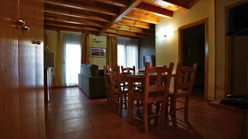 Apartment (4-6 Adults) image 4