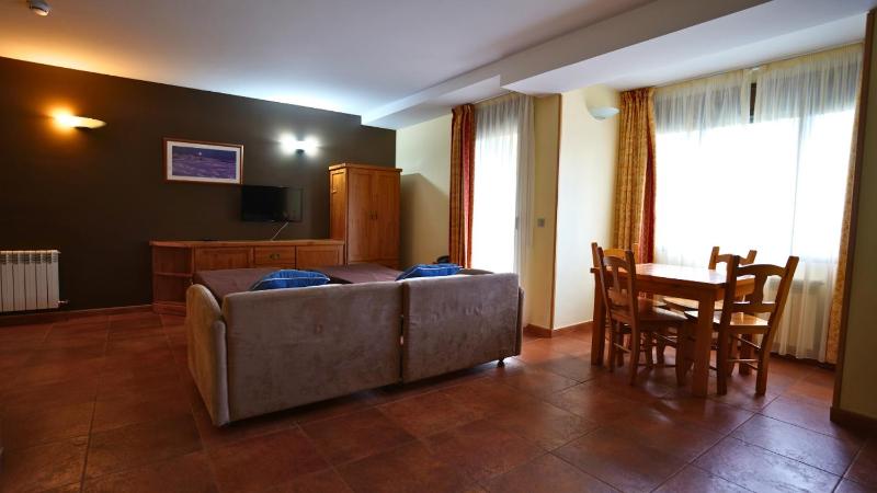 Apartment with Balcony image 3