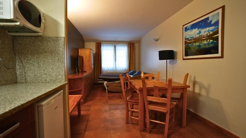 Apartment (2-4 Adults) image 2