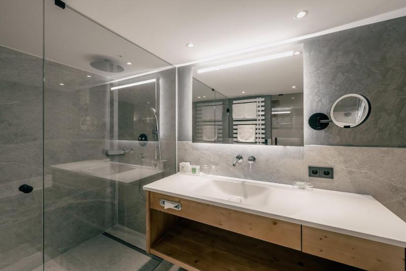 Suite image 4