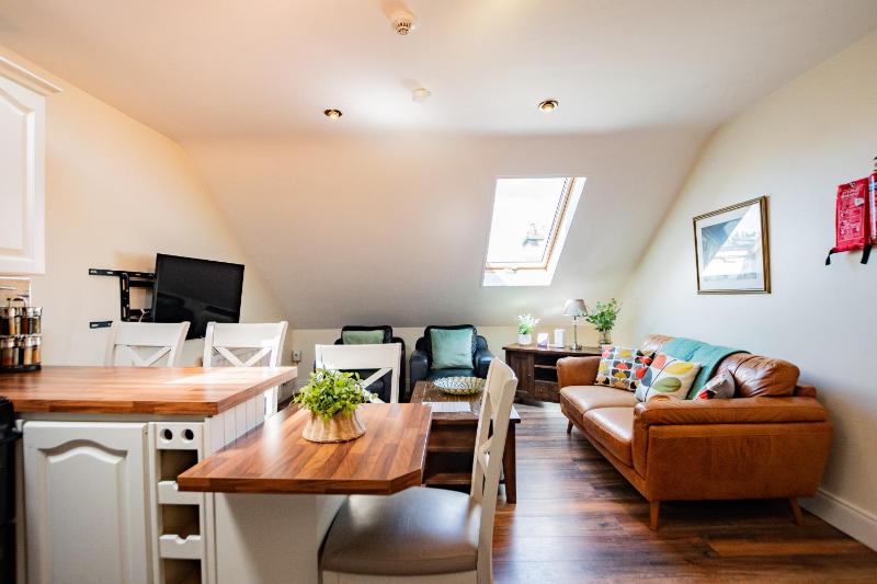 Westend Hideaway - image 3