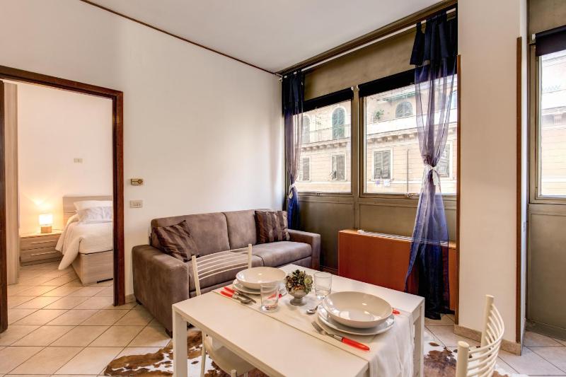 One-Bedroom Apartment image 3