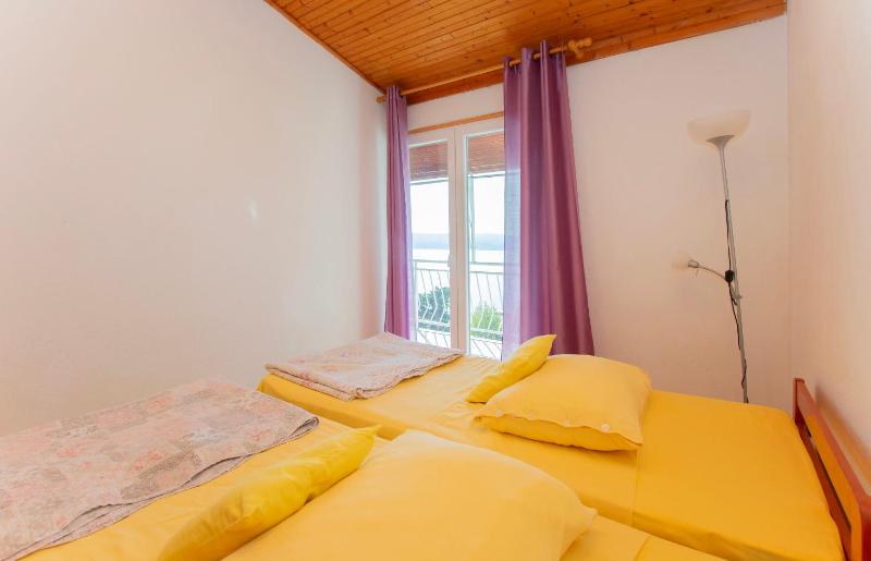Apartments Ozren - image 12