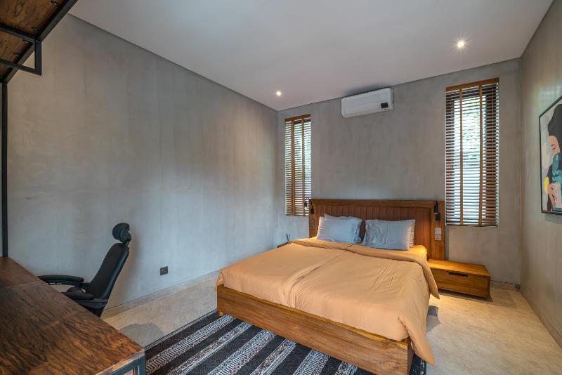 Impressive 4BR Villa Close to The Beach - image 20