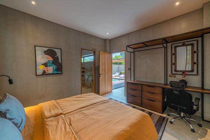 Impressive 4BR Villa Close to The Beach - image 17