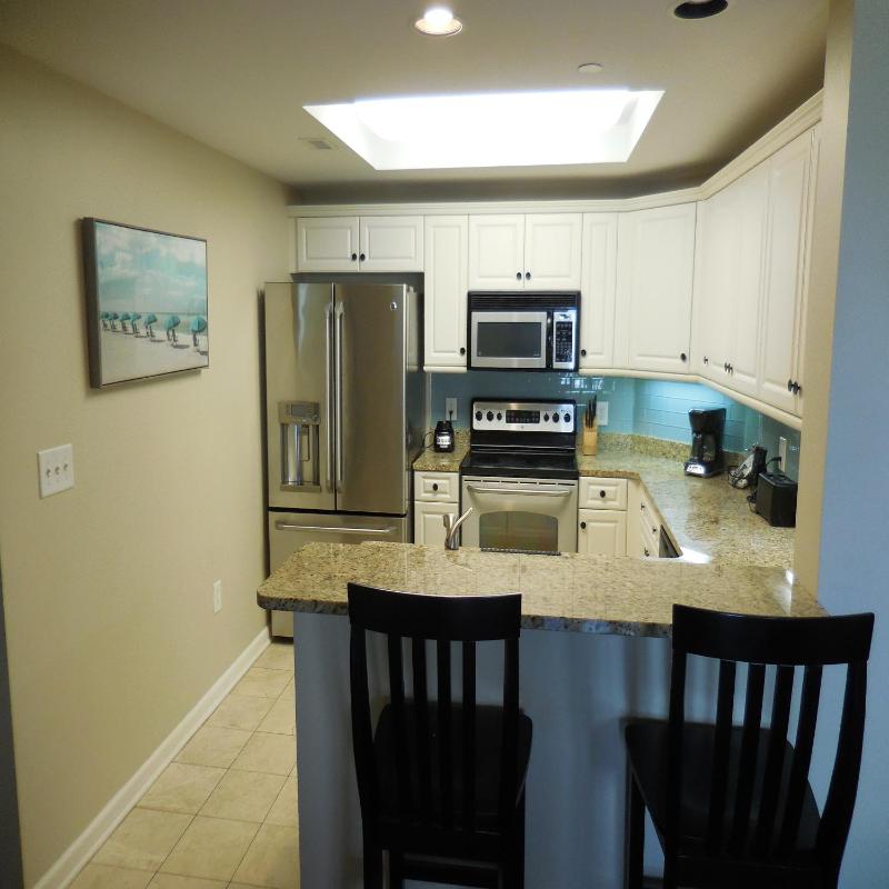 Stylish oceanview 2 bedroom unit - 1603 Royale Palms - Kingston Plantation condo - image 7