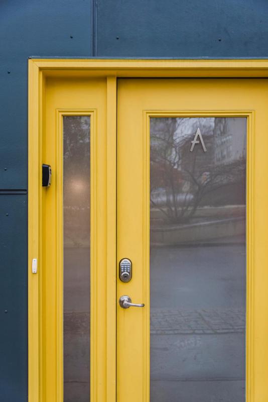 One-Bedroom Apartment 3 image 2