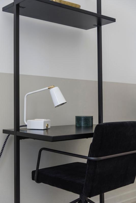 Abode XS House Stunning Architectural Flat - image 5