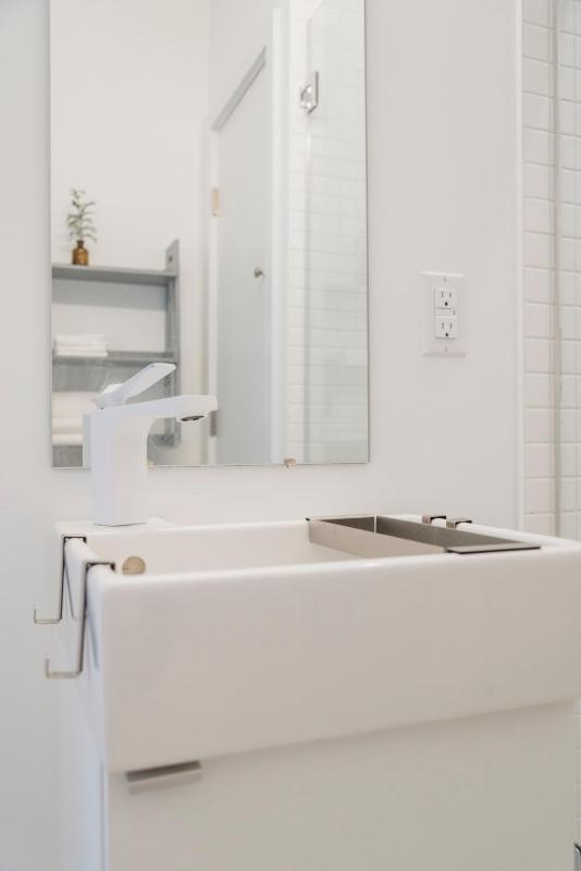 One-Bedroom Apartment 1 image 3