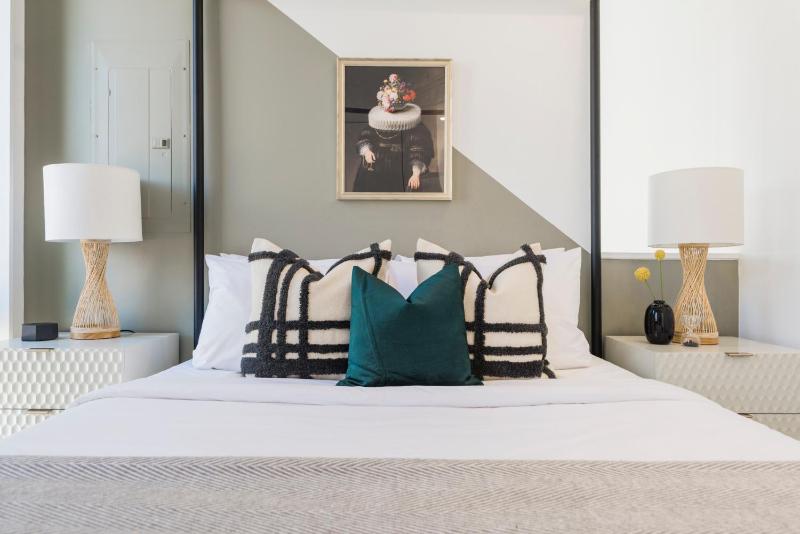 One-Bedroom Apartment 1 image 4