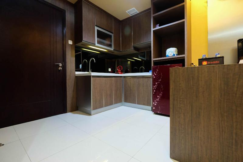 Minimalist Style Studio Brooklyn Alam Sutera Apartment near IKEA By Travelio - image 13