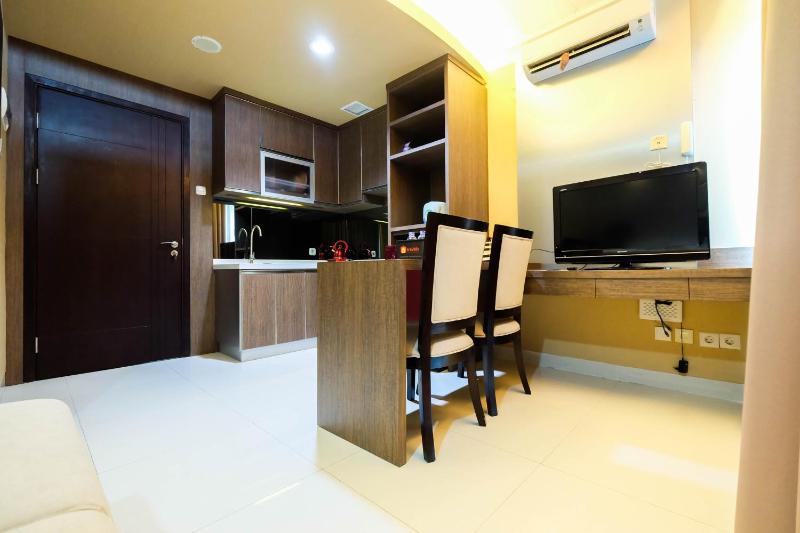 Minimalist Style Studio Brooklyn Alam Sutera Apartment near IKEA By Travelio - image 14