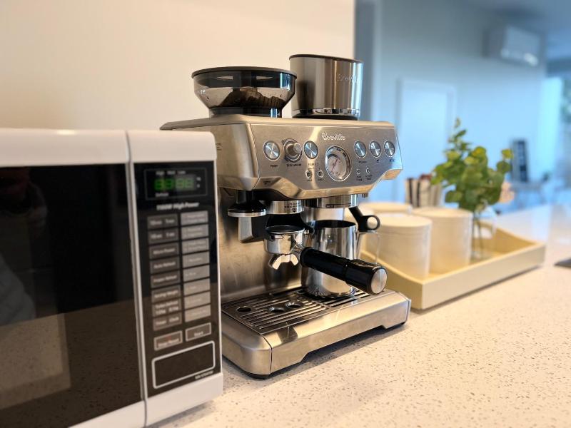 Skyline Vista: Views Parking Netflix & Espresso - image 21