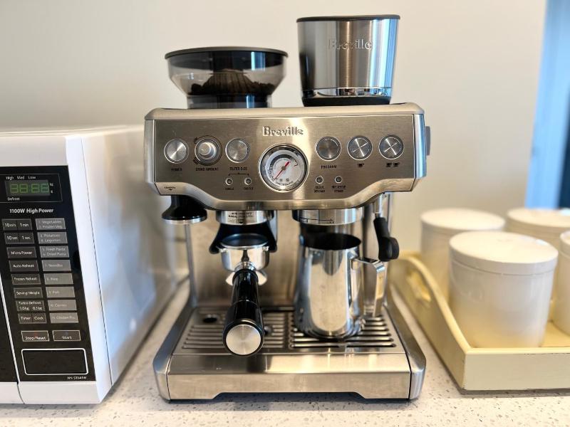 Skyline Vista: Views Parking Netflix & Espresso - image 19