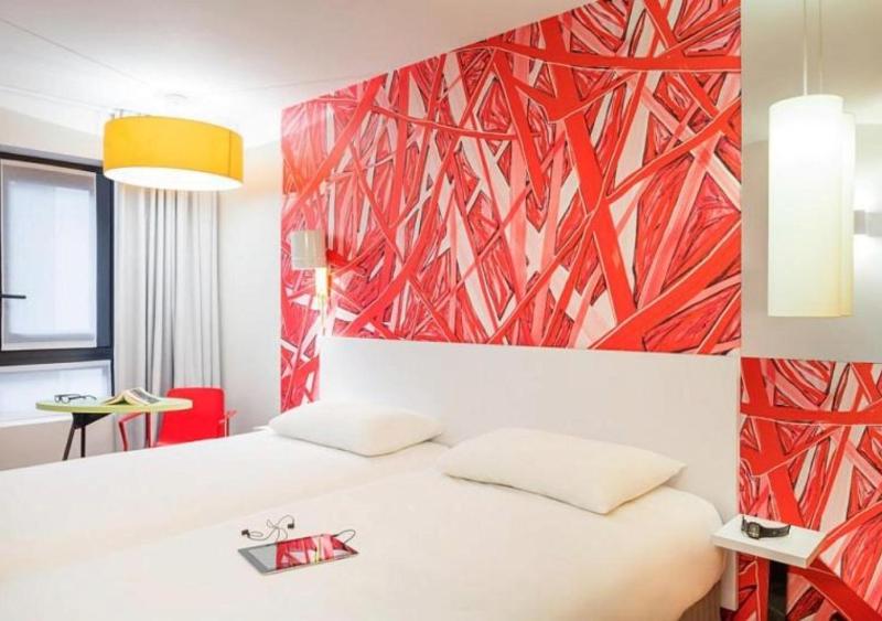 Standard Single Room image 2
