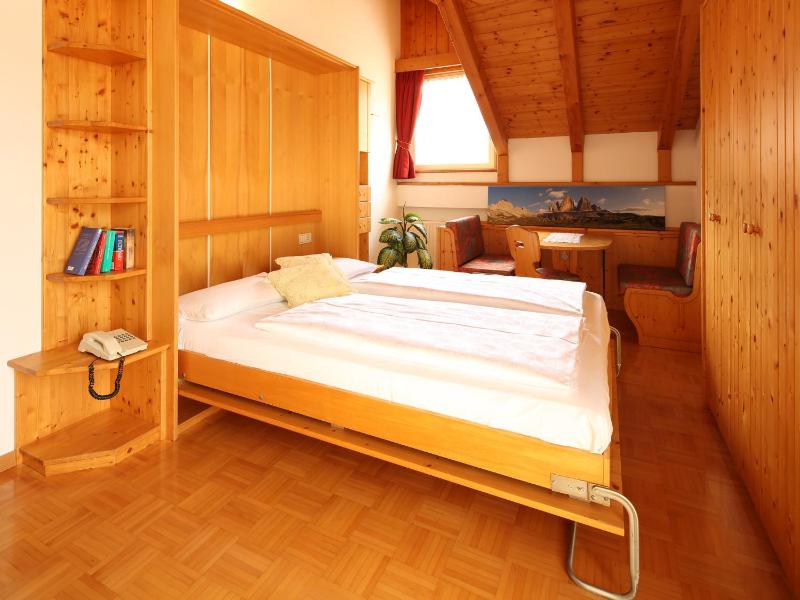 One-Bedroom Apartment with Balcony image 2
