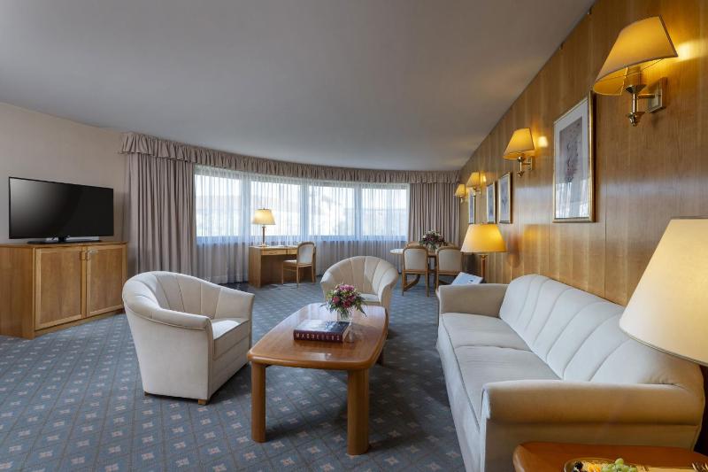 Suite image 4