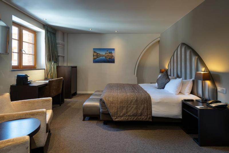 Comfort Double Room in Monastery area image 3