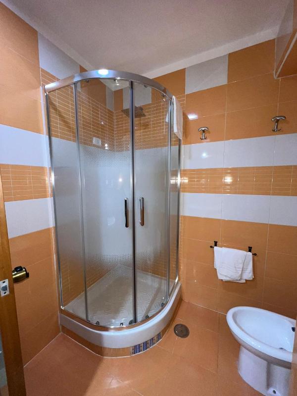 Quadruple Room image 2