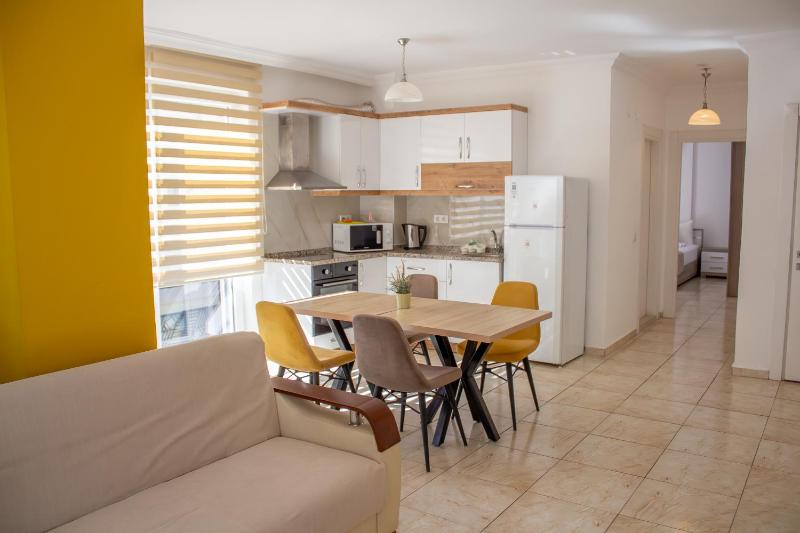 One-Bedroom Apartment image 1