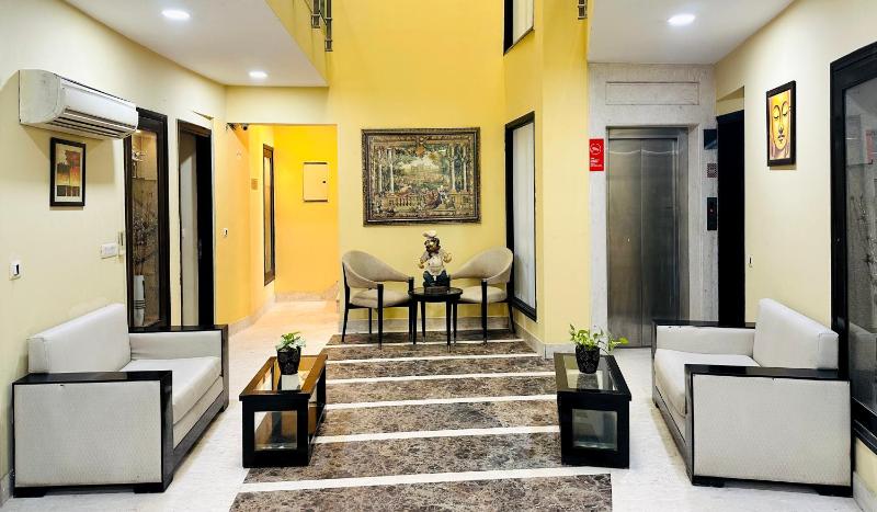 Posh Suites - Golf Course Road - image 25