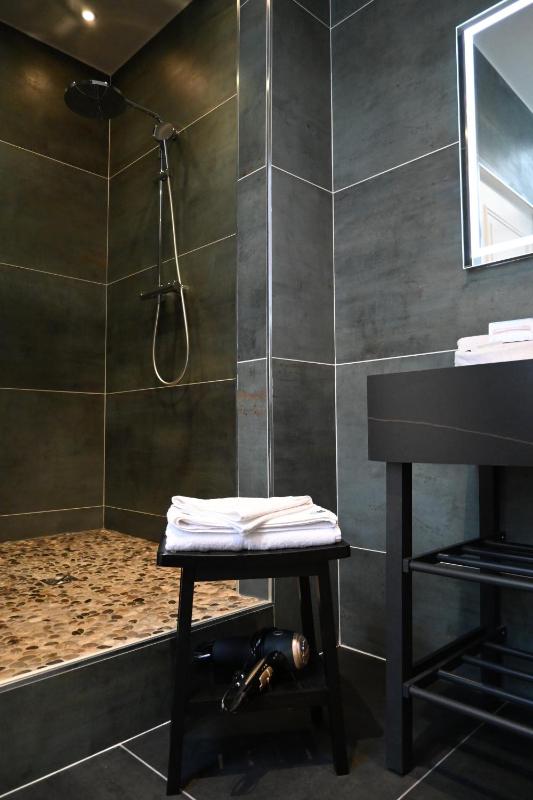 Suite image 2