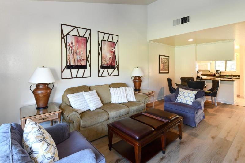 One-Bedroom Apartment image 3