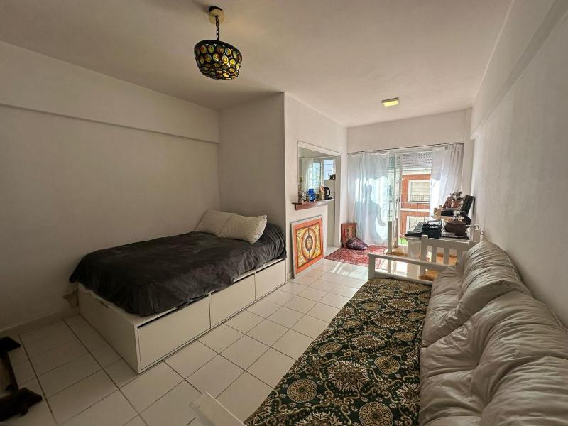Departamento centro Mar del Plata-1 cuadra del mar- monoambiente-balcón calle. - image 1