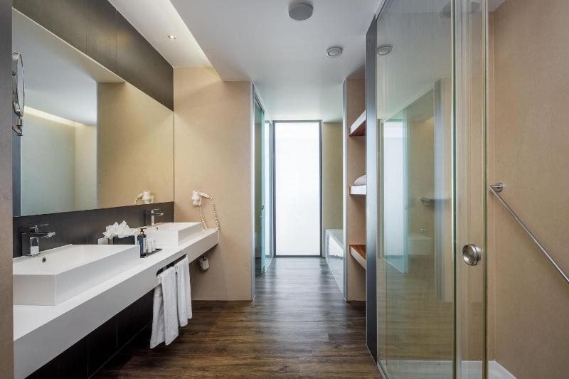 Junior Suite image 4