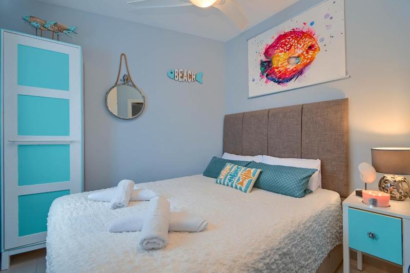 Apartment Octopus - image 43
