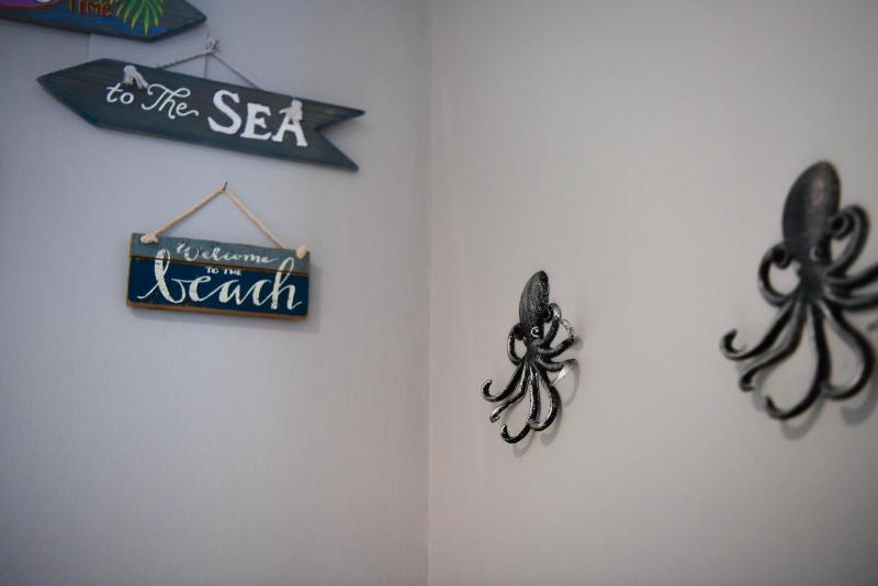 Apartment Octopus - image 45