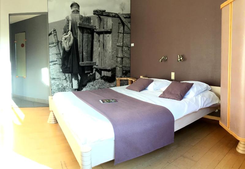 Double Room image 2