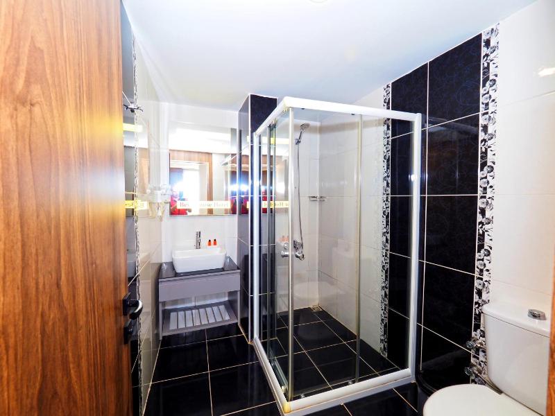 Triple Room image 2