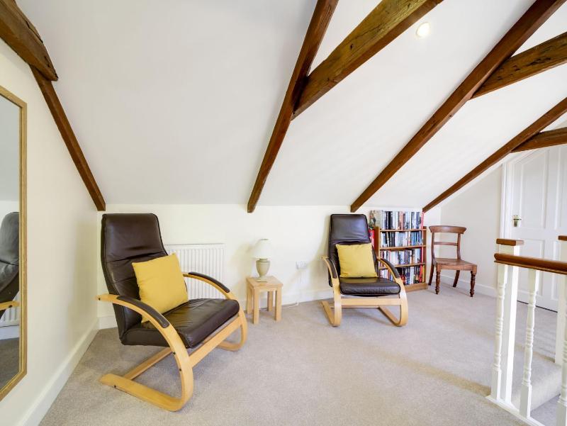 Dolphin Cottage - image 27