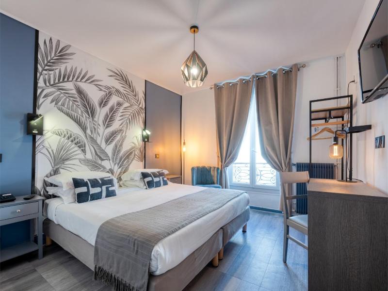 Superior Double Room image 1