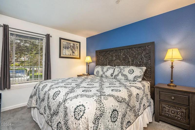 One-Bedroom Apartment, Non-Pet image 4