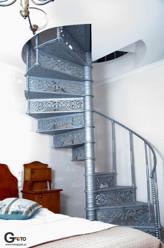 Standard Triple Room image 2