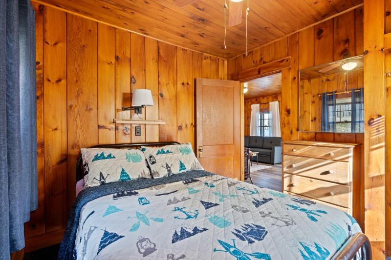 Two-Bedroom House image 4